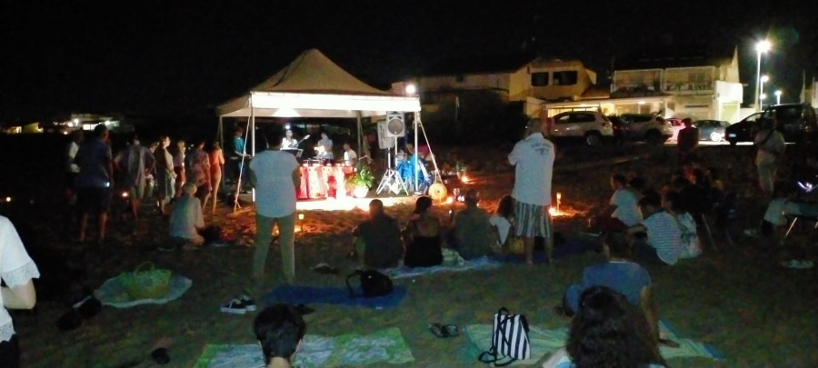 Shekinah in spiaggia